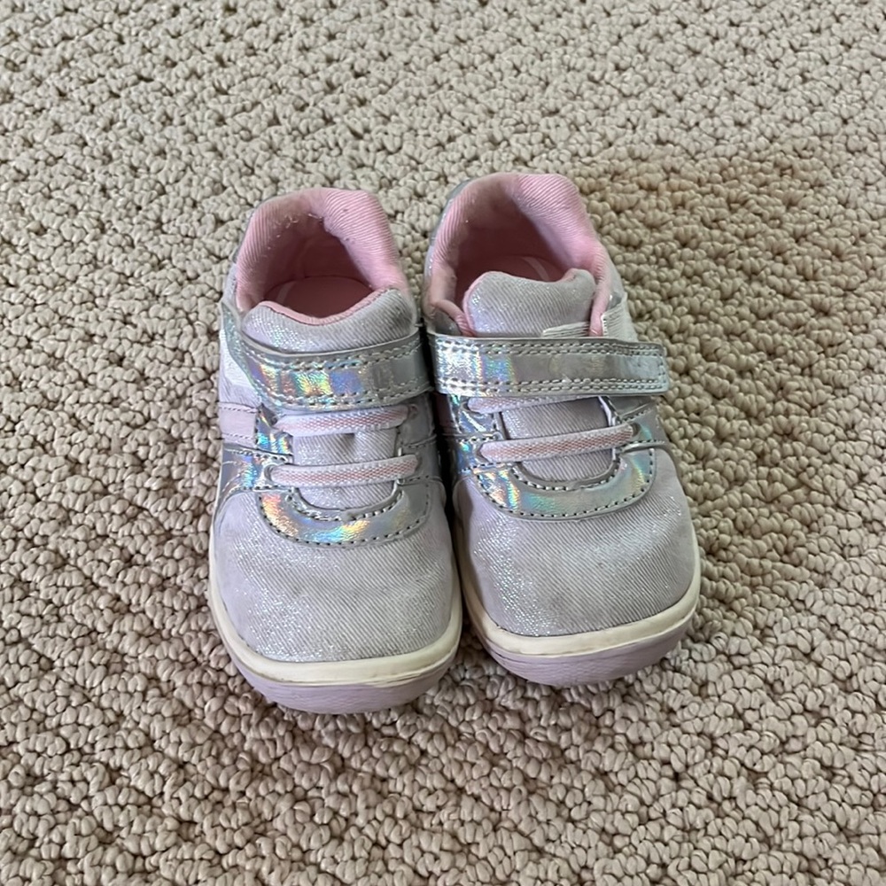 Stride Rite Sneakers size little kids 5.5W